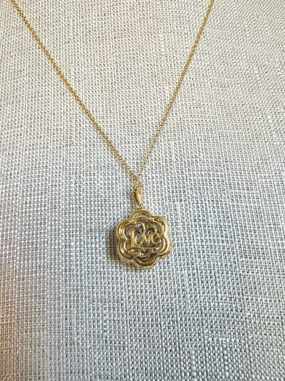 925 Sterling Silver Two-Tone Gold Plated 3D Tiered Camellia Flower Cluster Penda - Picture 7 of 11
